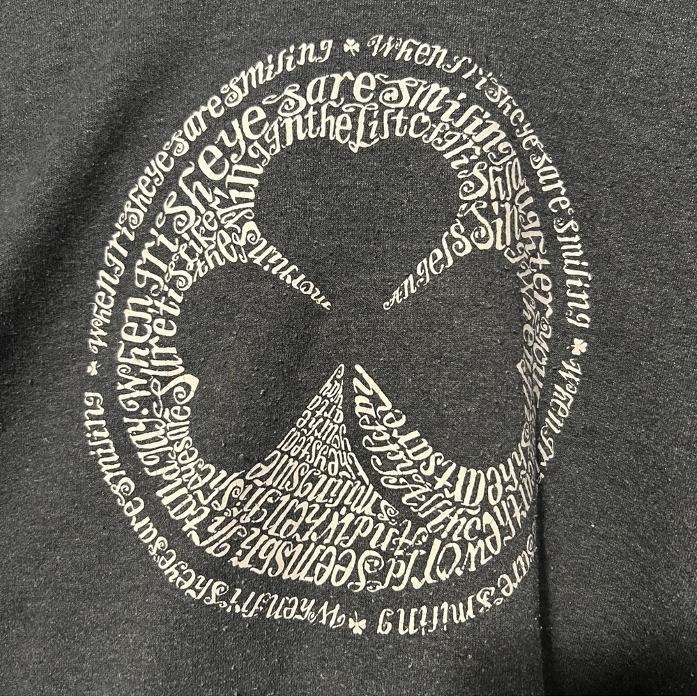 Clover Sweatshirt - Picture 2 of 8